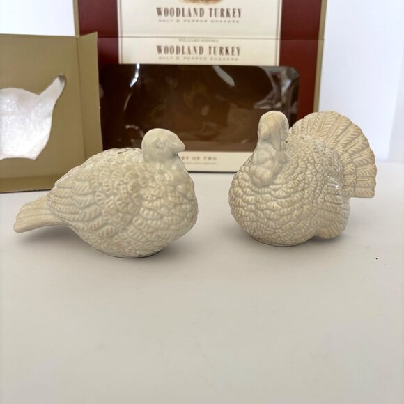Williams Sonoma Woodland Turkey Salt Pepper Shakers‎ Fall Thanksgiving Decor New - Picture 1 of 11